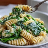 Creamy One-Pot Lemon Ricotta Pasta, easy weeknight meal with zesty lemon notes.